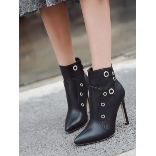 Round Hole Pointed Toe Black Winter Boots